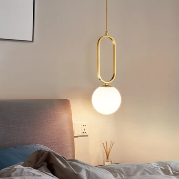 Модерните висящи лампи със златен стъклена топка Висящи лампи, Висящи лампа Нощно шкафче за кухненски Интериор на спалнята