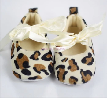 DHL 100 двойки сливане с леопардовым принтом за момичета, меки връзки с леопардовым принтом, мека, устойчива на плъзгане детски обувки за бебета, мека подметка, детски обувки